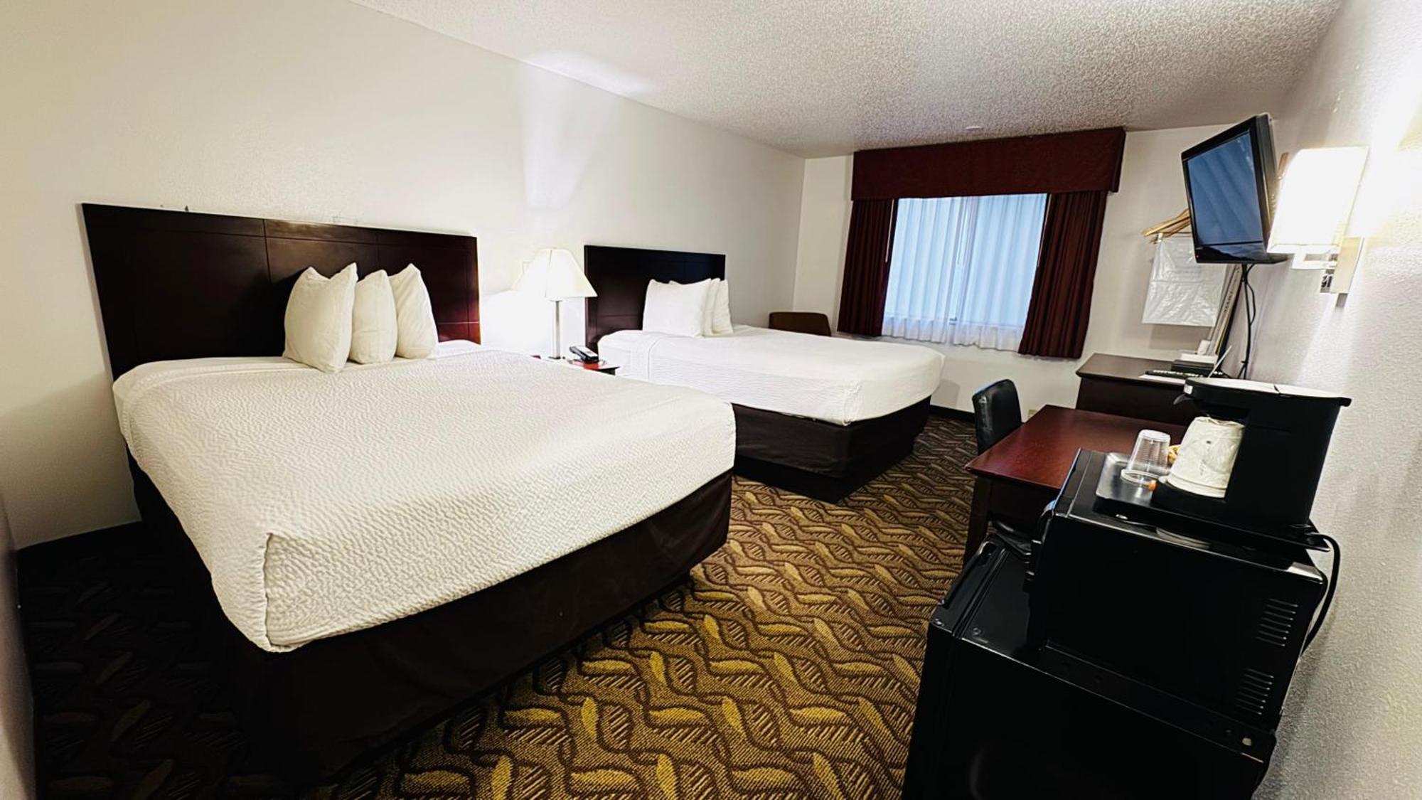 Days Inn By Wyndham נורת' פלאט מראה חיצוני תמונה
